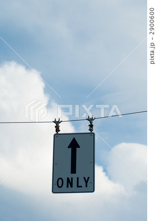 空への標識 2900600