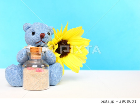 クマのマスコット　小瓶と向日葵 2908601