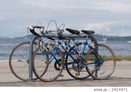 海辺の自転車 2924971