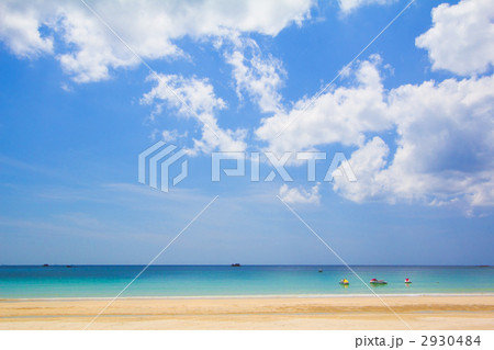 青い空とビーチ 青い空とビーチ 2930484