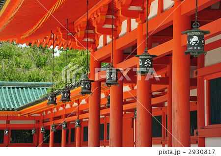 京都　平安神宮の回廊 2930817