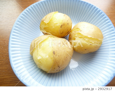 茹でたて ホクホク 新じゃがいも 茹でたて ホクホク 新じゃがいも 2932917