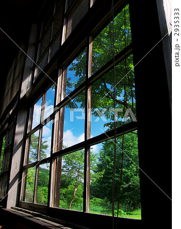 木造校舎 (旧槙野地小学校) からの風景 2935333