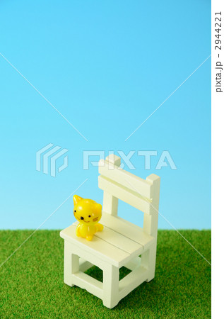 2944221