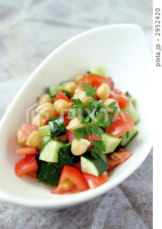 ヒヨコ豆のトルコ風サラダ 2952420