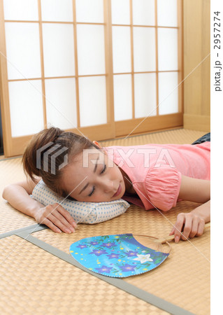 昼寝 昼寝 2957274