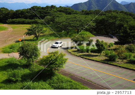 山道のドライブ 山道のドライブ 2957713