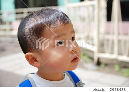 真剣な顔 2958428