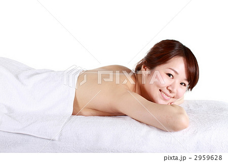 エステを受ける女性 2959628