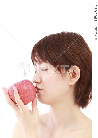 2962631