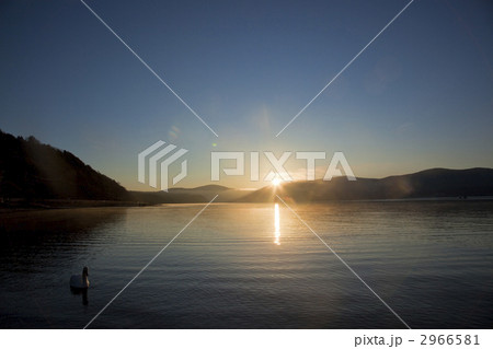 山中湖からの日の出 山中湖からの日の出 2966581