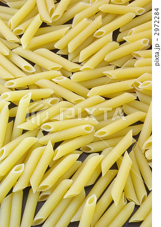 ショートパスタ　ペンネ 2972284