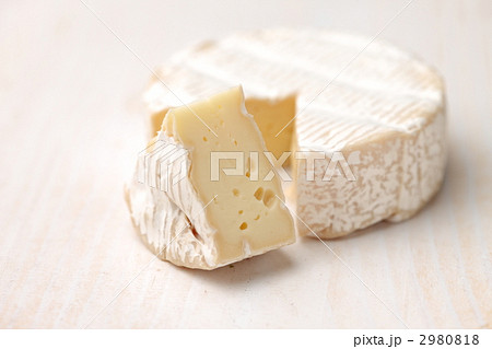 カマンベールチーズ 2980818