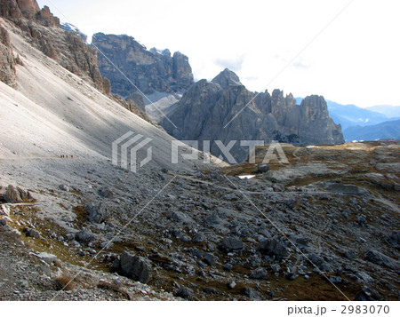 ドロミテ山塊・ラバレード小屋へ 2983070