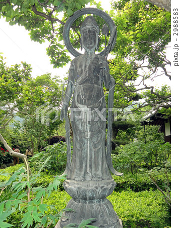 新緑の中の石仏～石光寺～ 2988583