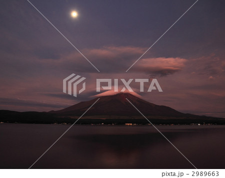 山中湖の夜明け 2989663