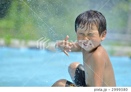 プール プール 2999380