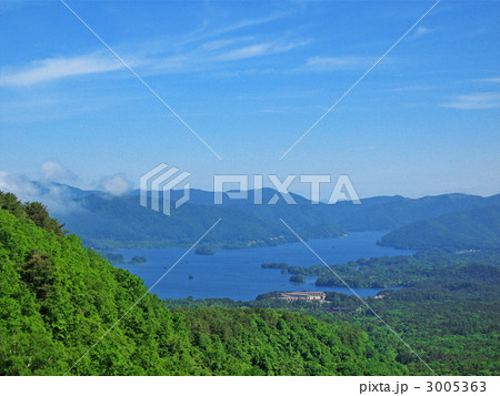 裏磐梯高原 桧原湖 の写真素材