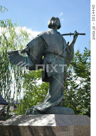 出雲 阿国像 3014440