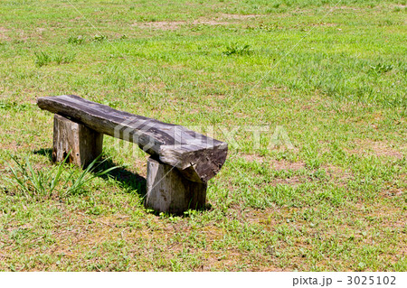 高原のベンチ 3025102