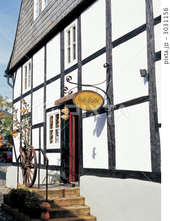 ハルツ山地方のゴスラーにて 3031156