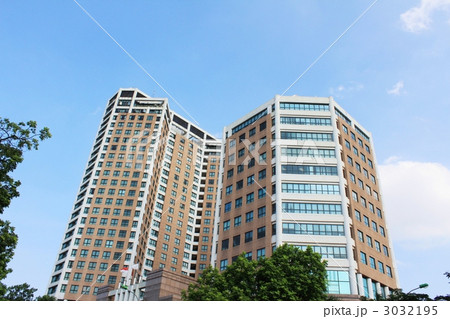 ハノイタワーズと青空 3032195