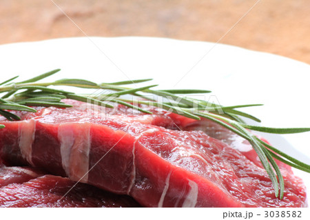 牛スネ肉 3038582