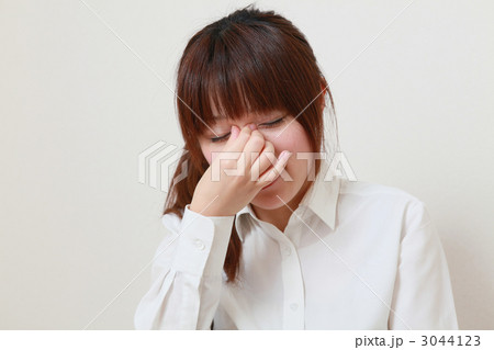 眼精疲労のOL 3044123