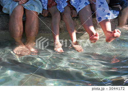 みんなで仲良く 3044172