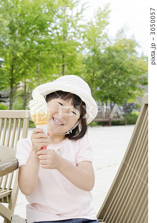 アイスクリームと女の子 3050057