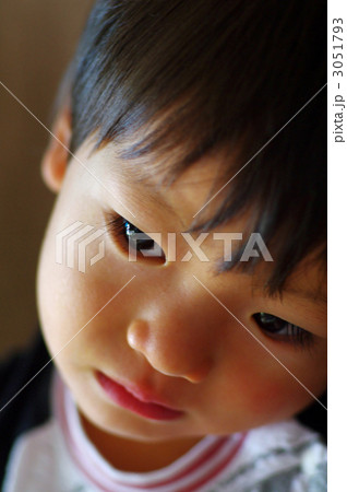 子供の表情 3051793