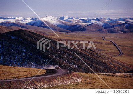 カナダ最北のハイウェイ・デンプスターハイウェイ カナダ最北のハイウェイ・デンプスターハイウェイ 3056205