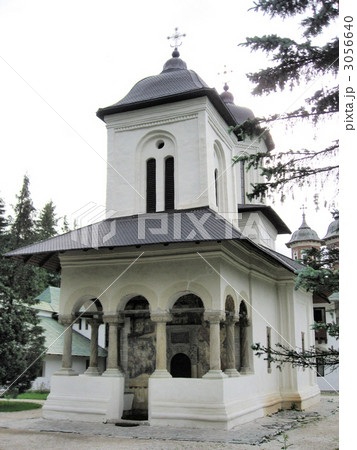 「シナイア僧院」の古い教会（ルーマニア） 3056640