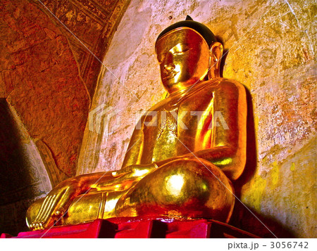 黄金の仏像(スラマニ寺院・バガン/ミャンマー) 黄金の仏像(スラマニ寺院・バガン/ミャンマー) 3056742