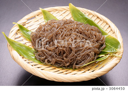 糸こんにゃく 黒 0ｇ の写真素材