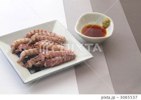 ゆで上がったシャコ 3065537