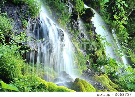 吐竜の滝 3068757