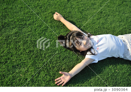 気持ちいい芝生 3090364
