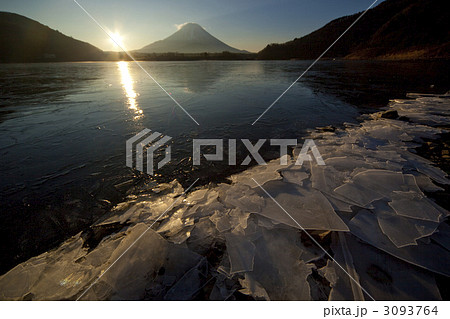 精進湖からの富士山 精進湖からの富士山 3093764