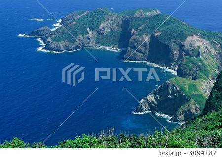 母島/乳房山から東崎を望む 母島/乳房山から東崎を望む 3094187