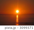 父島の夕日 3099371