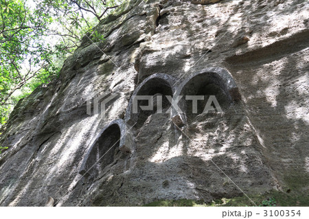 四国霊場第71番札所「弥谷寺」阿弥陀三尊磨崖仏 3100354