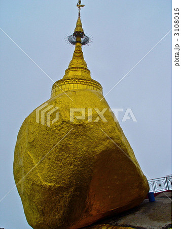 チャイティーヨ・パゴダのゴールデンロック（モン州／ミャンマー） 3108016
