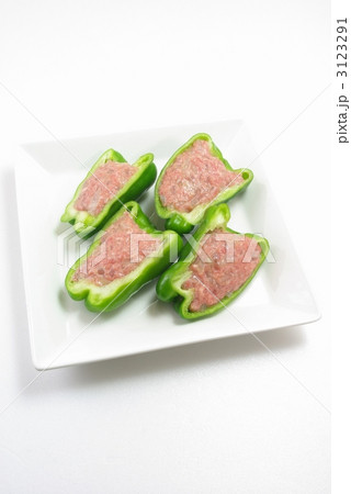 ピーマンの肉詰め 3123291