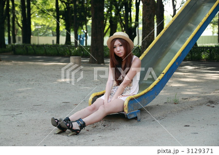 女性 公園 デート 女性 公園 デート 3129371