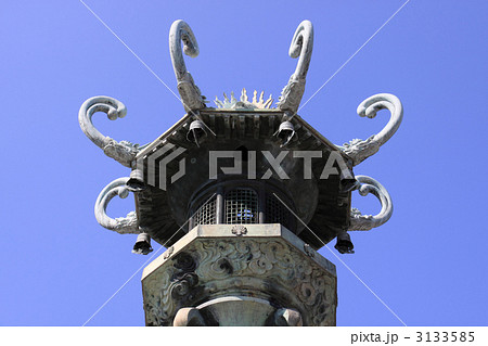 金毘羅五街道の一、丸亀街道の起点丸亀港に建つ「太助燈籠」 金毘羅五街道の一、丸亀街道の起点丸亀港に建つ「太助燈籠」 3133585