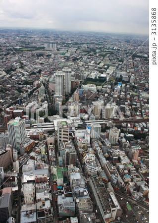中央線三鷹駅上空 3135868