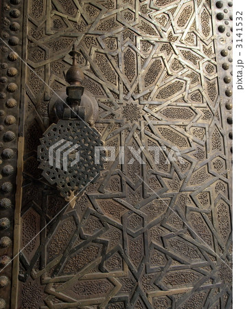 フェズ:アラッシャラティン・マドラサの扉 フェズ:アラッシャラティン・マドラサの扉 3141532