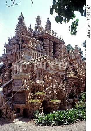 フランス フェルディナン・シュヴァルの理想宮の写真素材 [3144106] PIXTA
