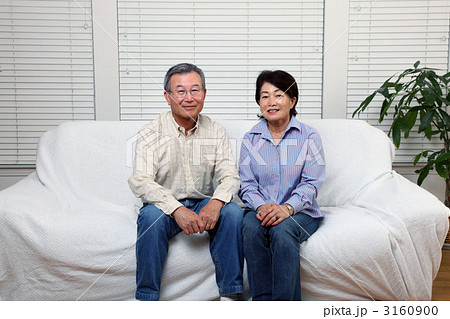熟年夫婦 シニアカップル カップルの写真素材